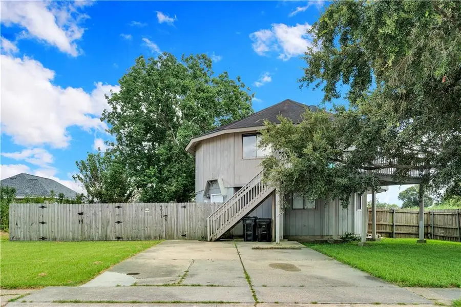 9011 Patricia Street, Chalmette, LA 70043 - #2
