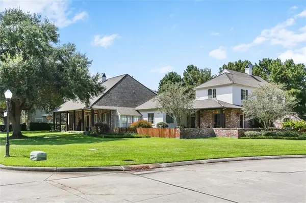 1 Kingsmill Lane, New Orleans, LA 70131