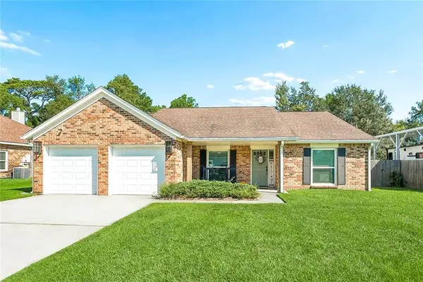 3012 E Meadow Lake Drive, Slidell, LA 70461