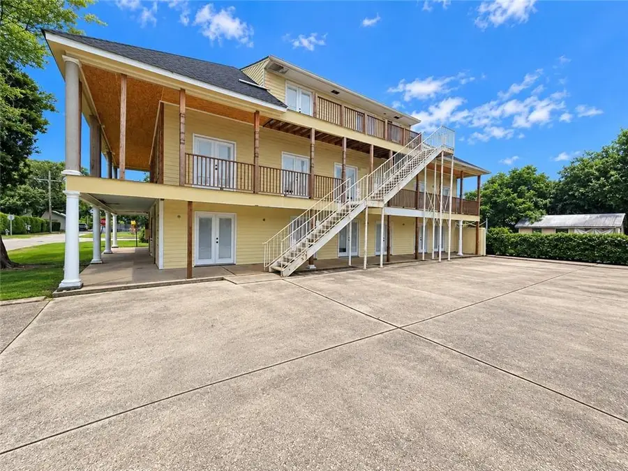 606 Egania Street, New Orleans, LA 70117 - #3