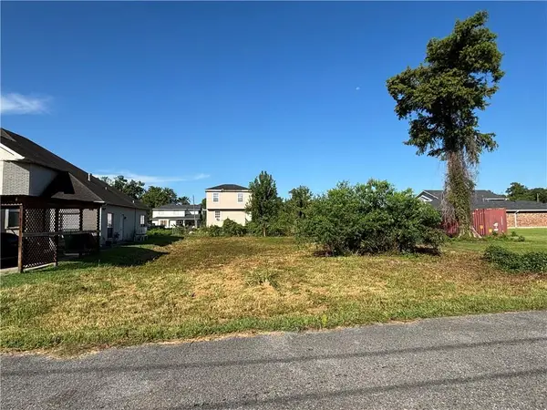 Broadway Avenue, Harvey, LA 70058