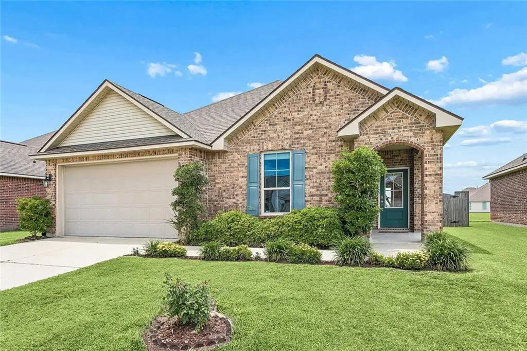 125 E Lake Court, Slidell, LA 70461 - #1