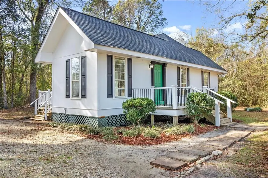 810 Armand Street, Mandeville, LA 70448 - #2