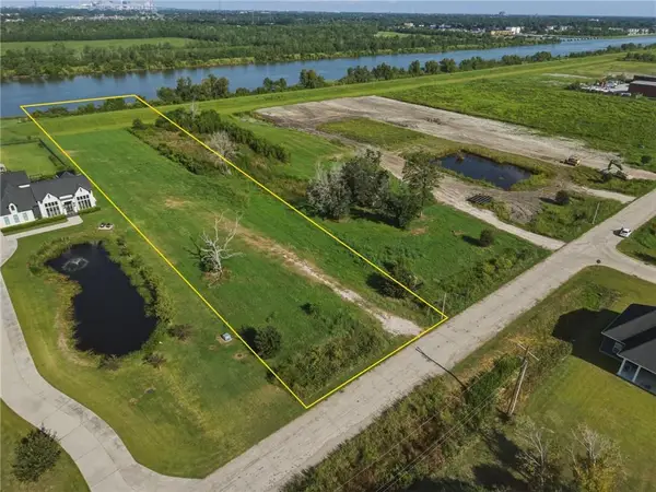 177 Chancellor Drive, Belle Chasse, LA 70037