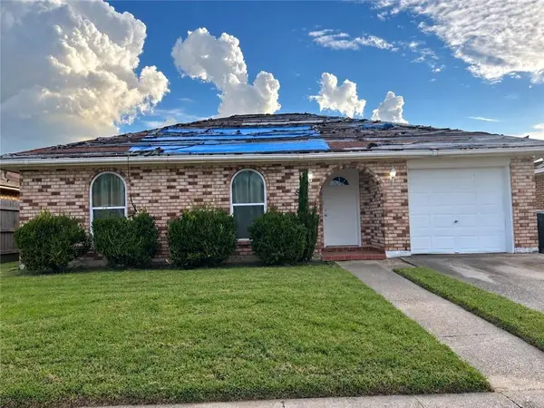 8 W Blue Ridge Court, New Orleans, LA 70128