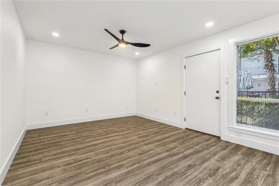 318 Lake Marina Avenue #111, New Orleans, LA 70124 - #3