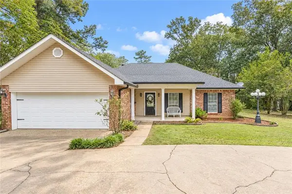 3221 Skyline Drive, Pineville, LA 71360