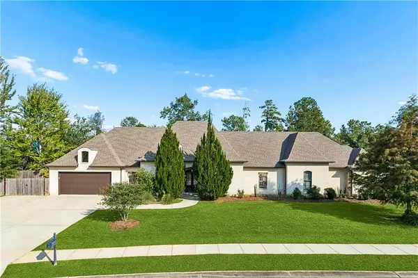 8 Mark Smith Drive, Mandeville, LA 70448