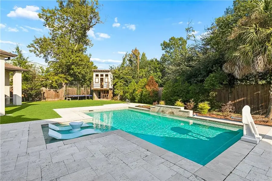 8 Mark Smith Drive, Mandeville, LA 70448 - #3
