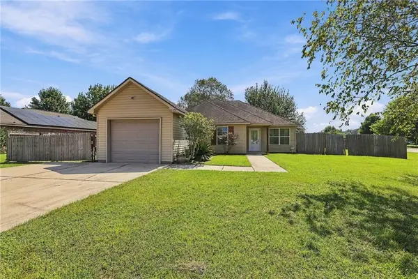 28436 Holiday Drive, Ponchatoula, LA 70454