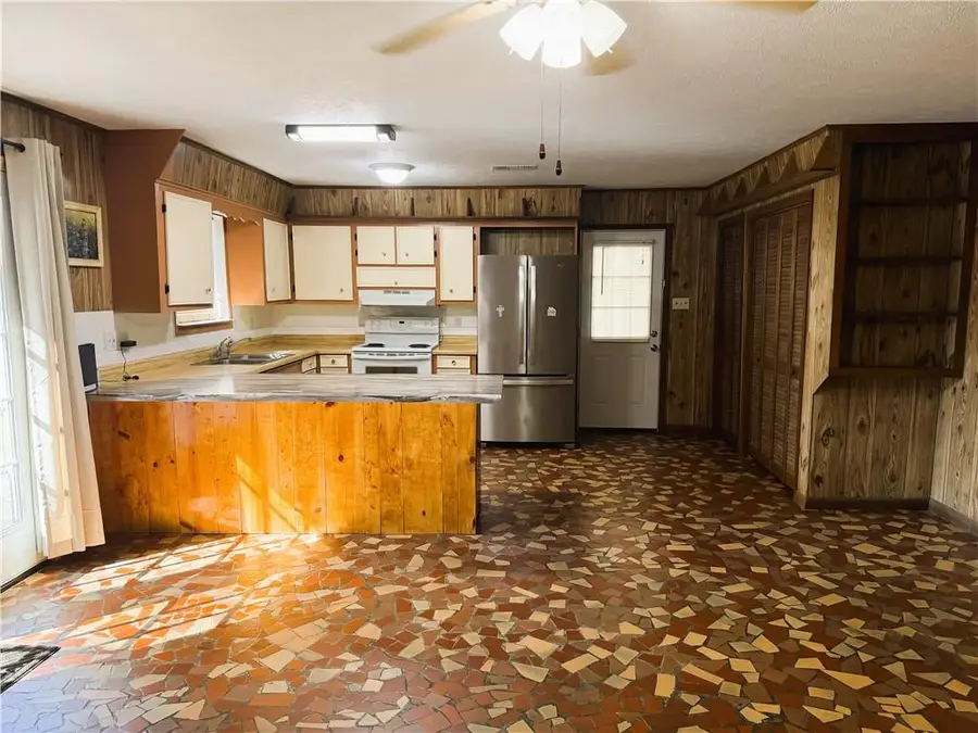 3309 Levin Street, Alexandria, LA 71301 - #2