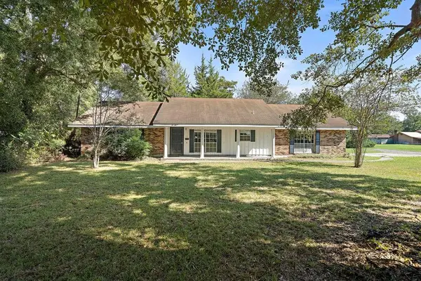 1011 W 10th Street, Bogalusa, LA 70427