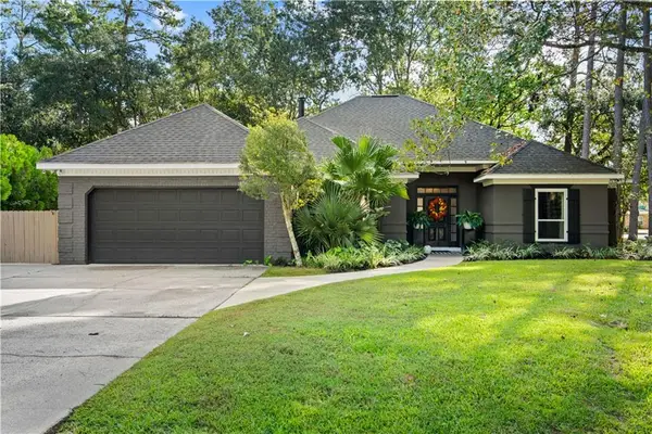 2000 Ponderosa Place, Mandeville, LA 70448
