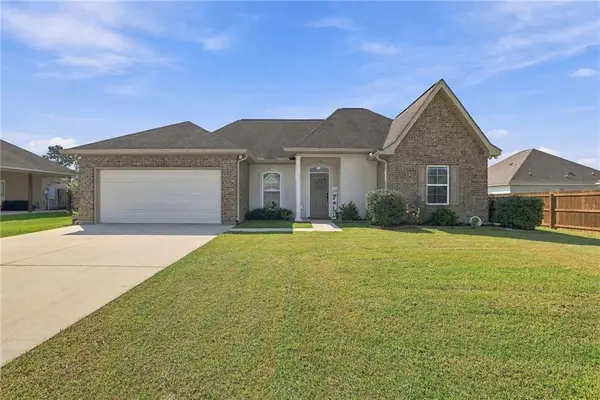 29800 Atlanta Street, Albany, LA 70711