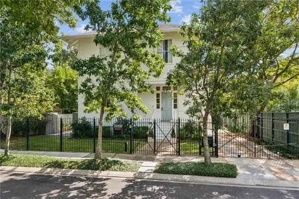 4322 S Saratoga Street, New Orleans, LA 70115