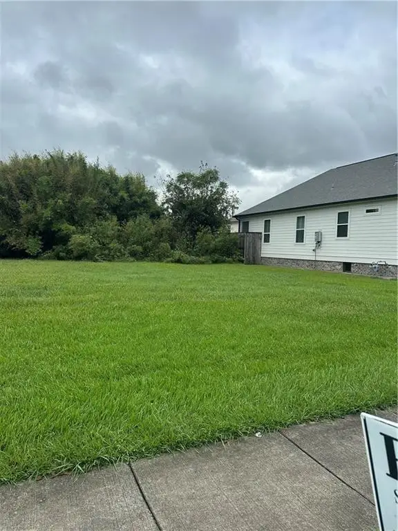 2010 Center Street, Arabi, LA 70032