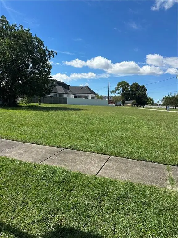 1913 Alexander Avenue, Arabi, LA 70032