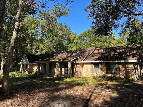 806 Rosedown Drive, Pearl River, LA 70452