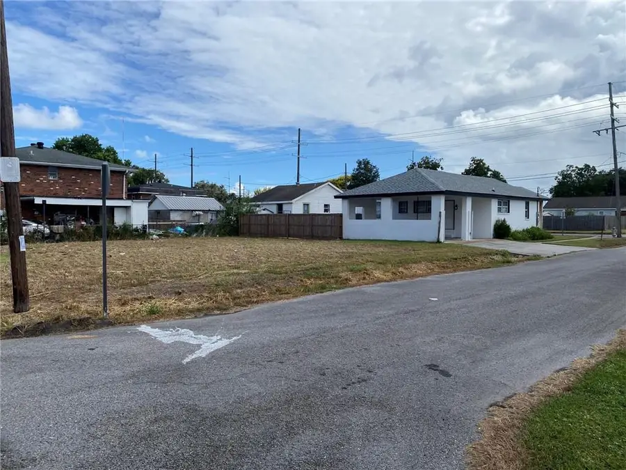 2300 Delille Street, Chalmette, LA 70043 - #3