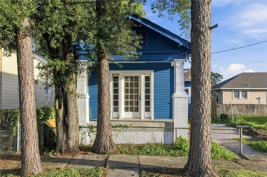 525 Burmaster Street, Gretna, LA 70053 - #2
