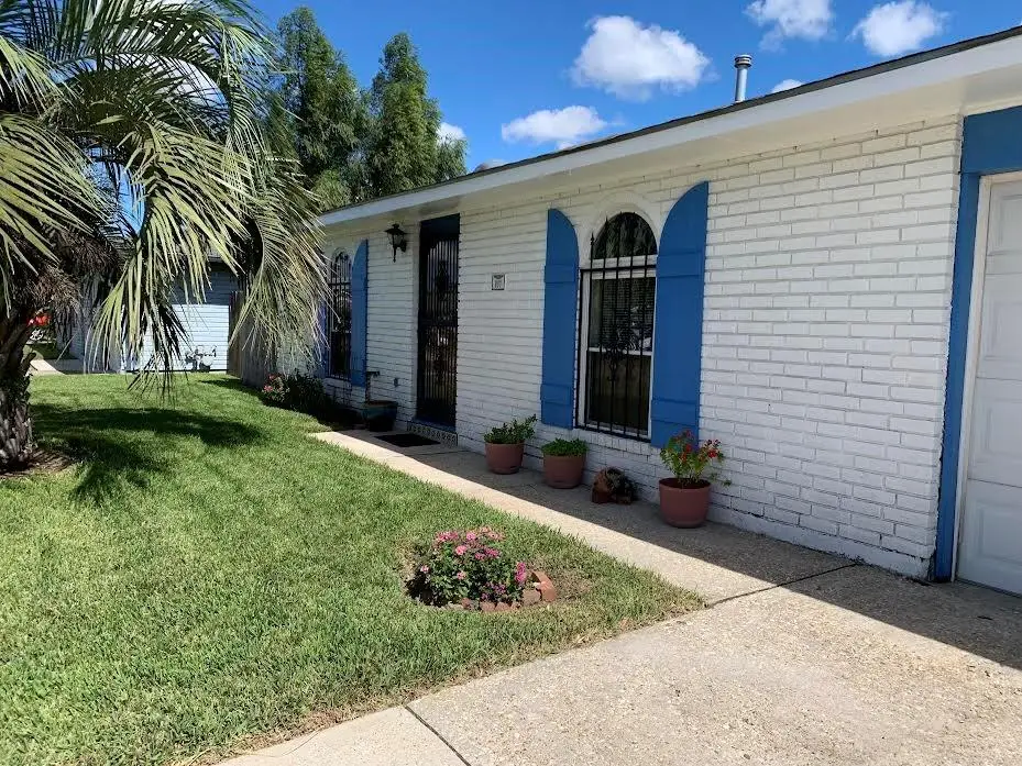 957 E Krueger Lane, Westwego, LA 70094 - #1