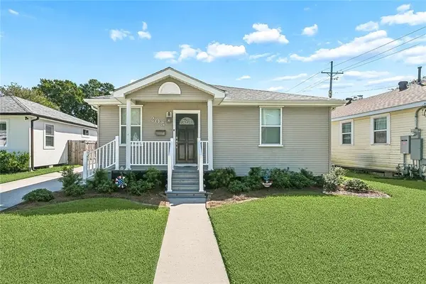 205 Anthony Avenue, Harahan, LA 70123