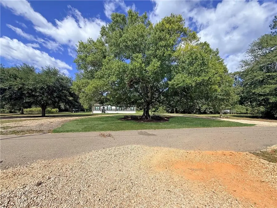 59205 Russ Williams Road, Bogalusa, LA 70427 - #2