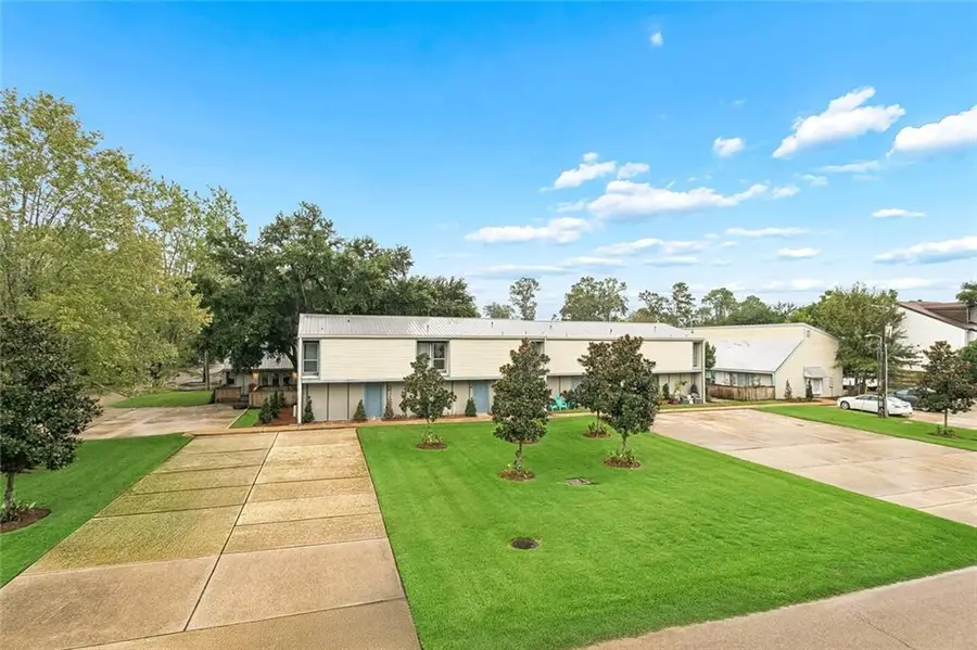 350 Atalin Street #11C, Mandeville, LA 70448 - #2