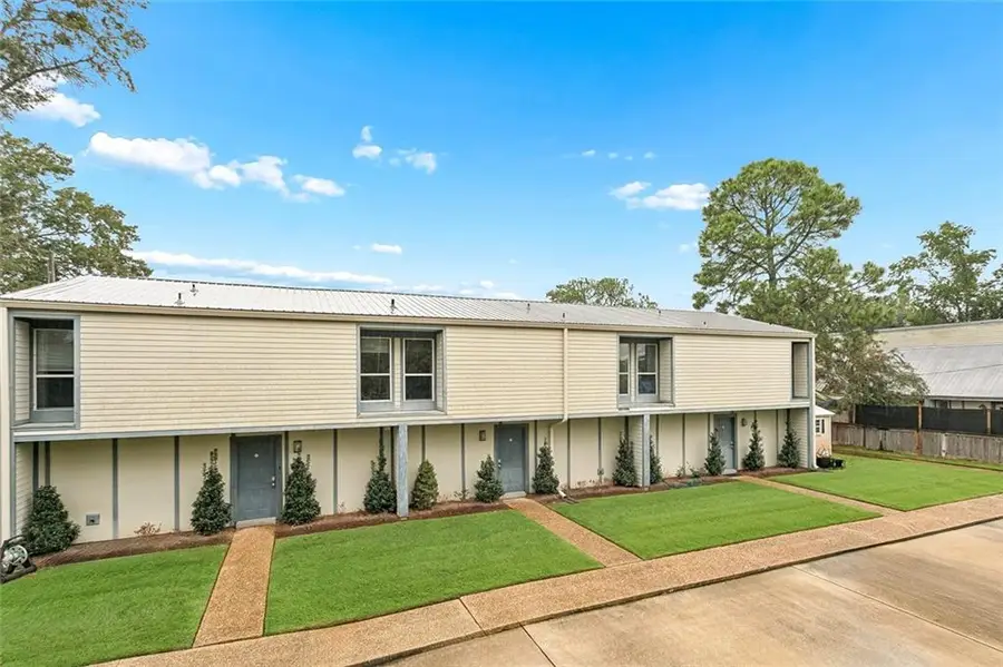 350 Atalin Street #11C, Mandeville, LA 70448 - #3