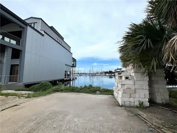 7690 Breakwater Drive, New Orleans, LA 70124
