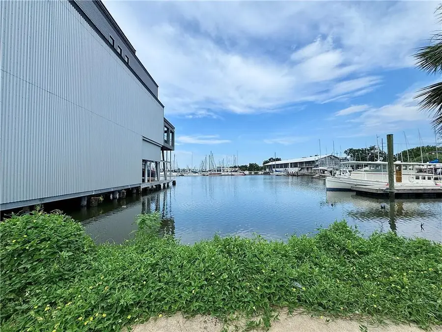 7690 Breakwater Drive, New Orleans, LA 70124 - #3