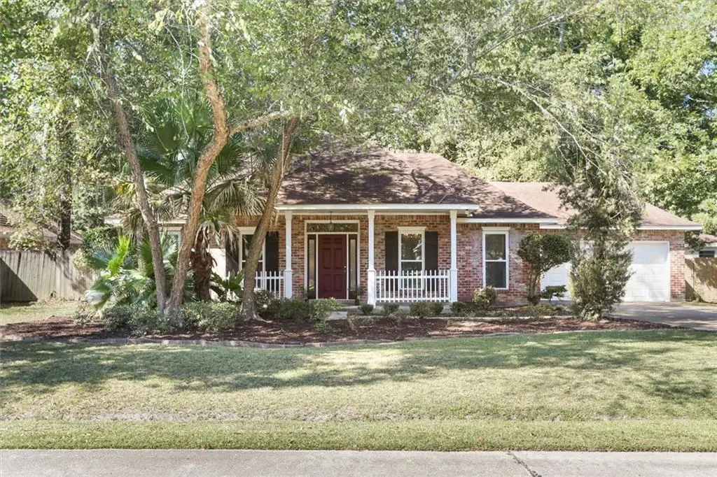 623 Plantation Boulevard, Mandeville, LA 70448 - #1