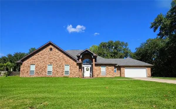 222 Sarah Victoria Drive, Belle Chasse, LA 70037