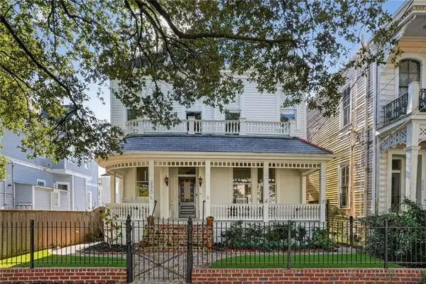 2520 Magazine Street, New Orleans, LA 70130
