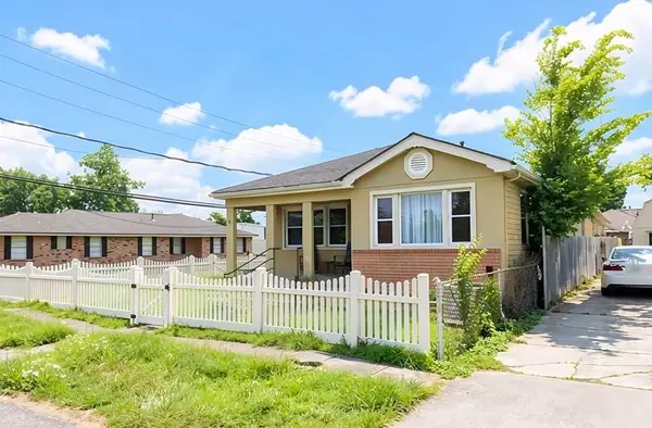 3325 Jackson Boulevard, Chalmette, LA 70043