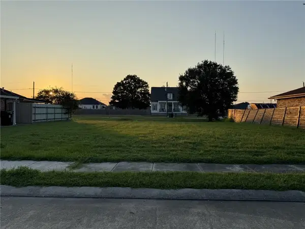 3708 Gallo Drive, Chalmette, LA 70043