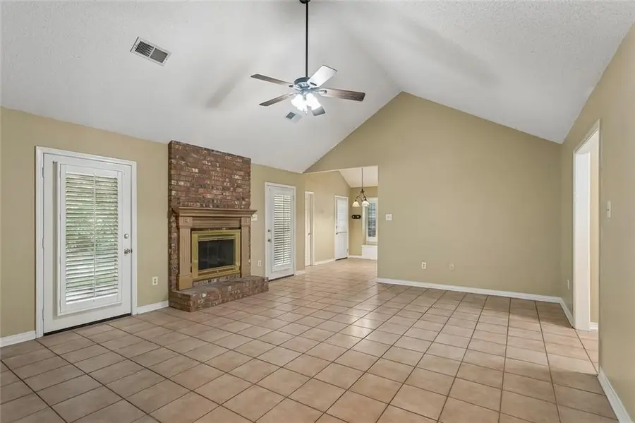 608 Plantation Boulevard, Mandeville, LA 70448 - #2