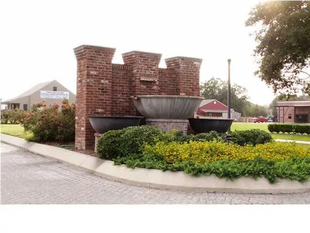 306 Lakewood Avenue, Breaux Bridge, LA 70517 - #2