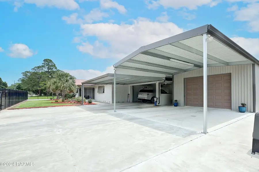 302 East Santa Clara Street, New Iberia, LA 70563 - #2