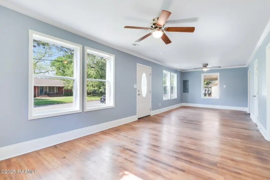 827 E Grolee, Opelousas, LA 70570 - #3