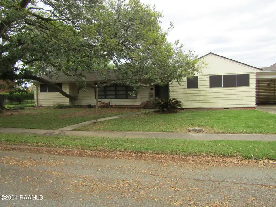 325 Country Club Drive, New Iberia, LA 70563 - #2