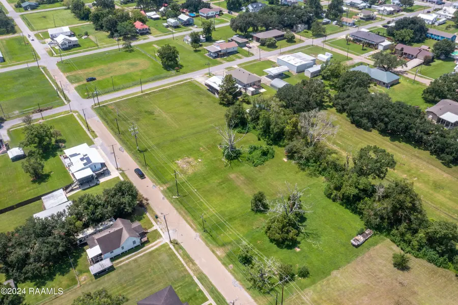 205 & 211 N President Street, Delcambre, LA 70528 - #3