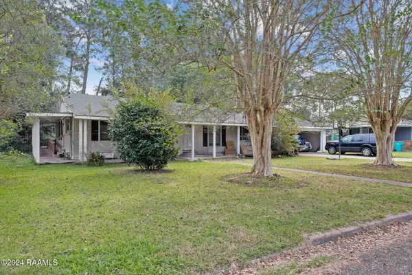 305 Thelma Drive, Lafayette, LA 70506