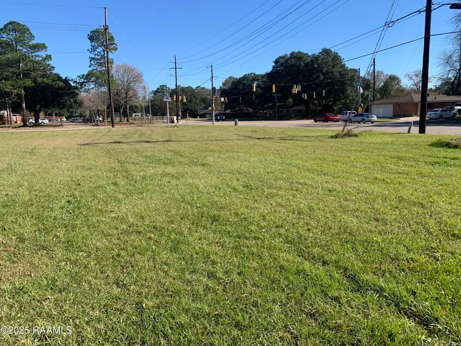 2401 Louisiana Avenue, Lafayette, LA 70501 - #2