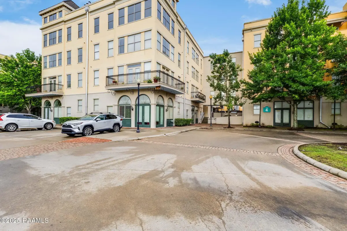 201 Settlers Trace Boulevard #4404, Lafayette, LA 70508 - #1