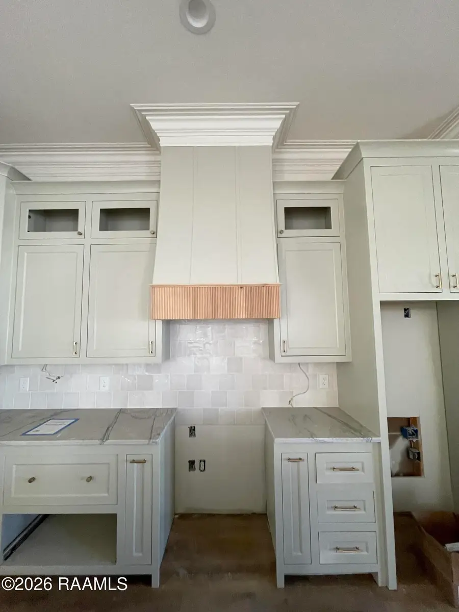 302 Queenstown Avenue, Youngsville, LA 70592 - #2