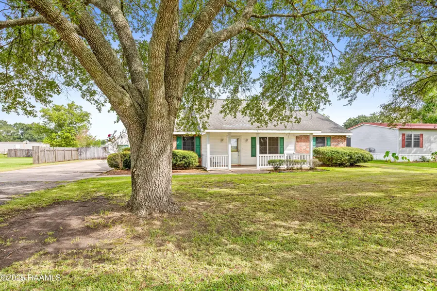 1054 Hebert Avenue, Breaux Bridge, LA 70517 - #3