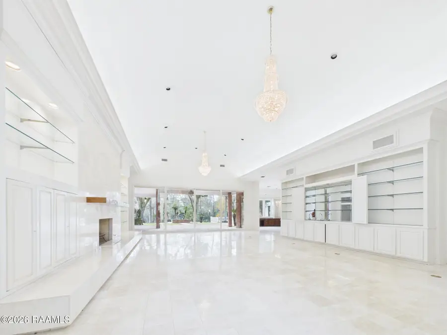 327 Beverly Drive, Lafayette, LA 70503 - #2