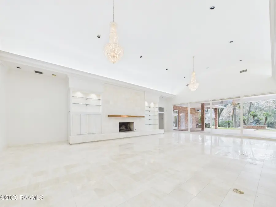 327 Beverly Drive, Lafayette, LA 70503 - #3