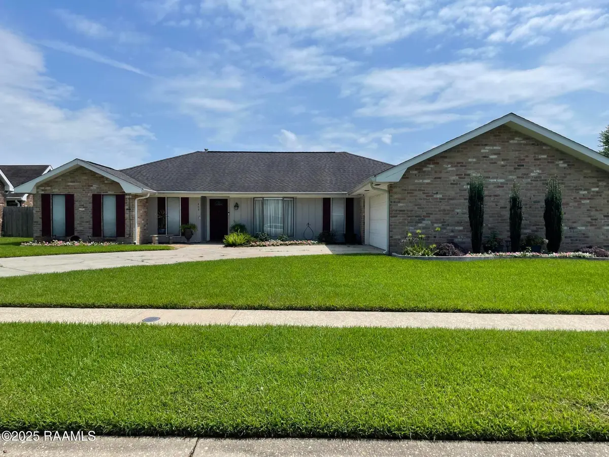 409 W Governor Miro Drive, Lafayette, LA 70506 - #1
